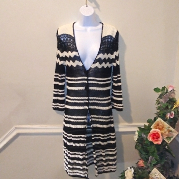 Chico's Black & Ivory Boho Retro 70's Striped Crocheted Long Cardigan/Swim Cover - Picture 1 of 11